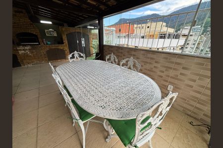 Apartamento à venda com 180m², 4 quartos e 2 vagasÁrea externa