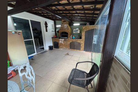 Apartamento à venda com 180m², 4 quartos e 2 vagasÁrea externa