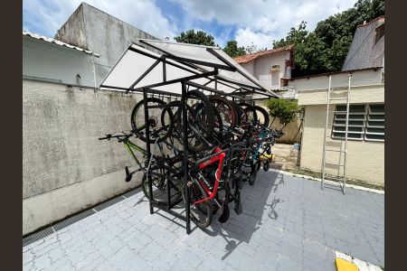 Apartamento à venda com 180m², 4 quartos e 2 vagasÁrea comum