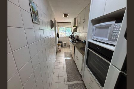 Apartamento à venda com 180m², 4 quartos e 2 vagasCozinha