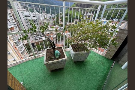 Apartamento à venda com 180m², 4 quartos e 2 vagasÁrea externa