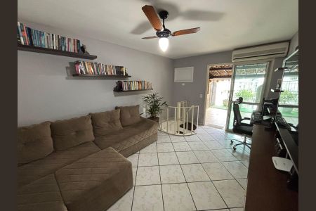 Apartamento à venda com 180m², 4 quartos e 2 vagasSala