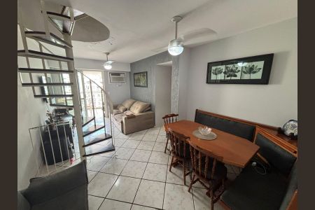 Apartamento à venda com 180m², 4 quartos e 2 vagasSala