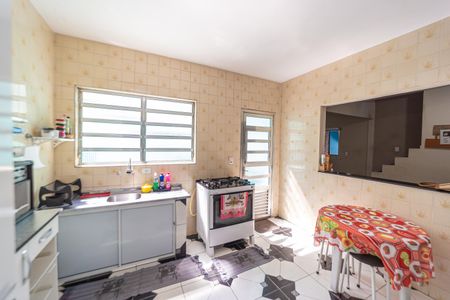 Cozinha de casa à venda com 2 quartos, 150m² em Vila Paranagua, São Paulo