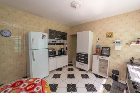 Casa à venda com 150m², 2 quartos e 2 vagas Casa à venda com 150m², 2 quartos e 2 vagasCozinha