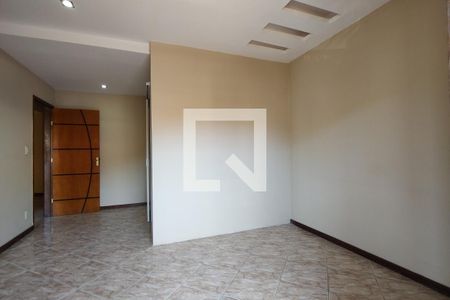 Casa de condomínio à venda com 212m², 4 quartos e 2 vagas