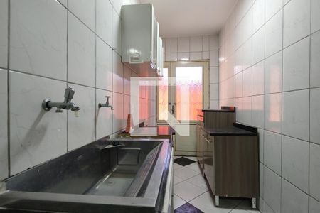 Casa de condomínio à venda com 212m², 4 quartos e 2 vagas