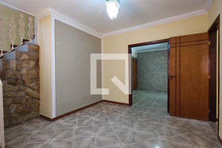 Casa de condomínio à venda com 212m², 4 quartos e 2 vagas