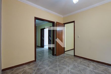 Casa de condomínio à venda com 212m², 4 quartos e 2 vagas