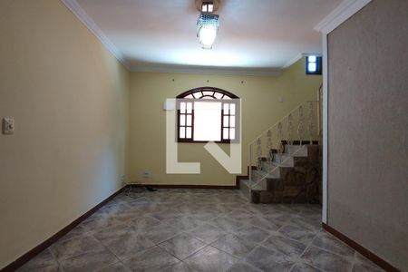 Casa de condomínio à venda com 212m², 4 quartos e 2 vagas
