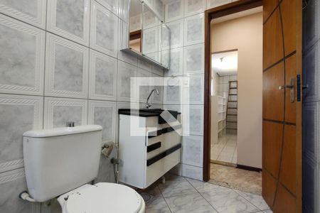 Casa de condomínio à venda com 212m², 4 quartos e 2 vagas