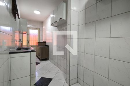 Casa de condomínio à venda com 212m², 4 quartos e 2 vagas