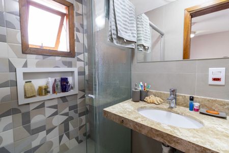 Casa à venda com 108m², 3 quartos e 2 vagasBanheiro da Suíte