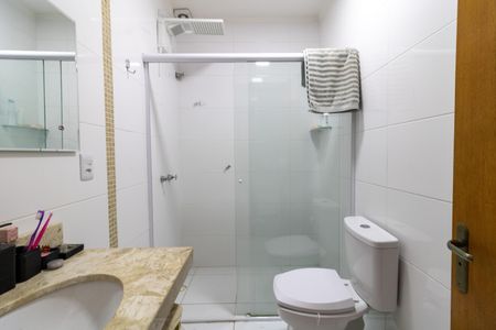 Casa à venda com 108m², 3 quartos e 2 vagasBanheiro