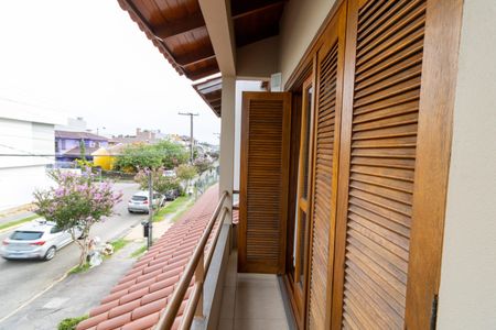 Casa à venda com 108m², 3 quartos e 2 vagasSacada