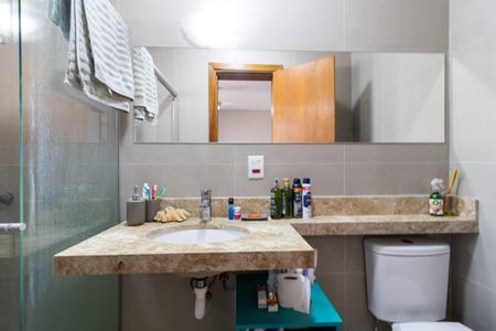 Casa à venda com 108m², 3 quartos e 2 vagasBanheiro da Suíte