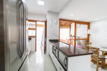 Cozinha de casa à venda com 3 quartos, 108m² em Espírito Santo, Porto Alegre