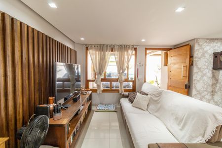 Sala de casa à venda com 3 quartos, 108m² em Espírito Santo, Porto Alegre