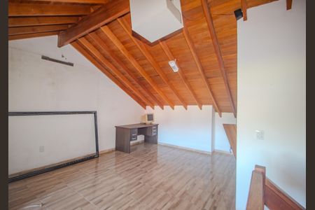 Casa à venda com 158m², 3 quartos e 2 vagasQuarto 3/sótão