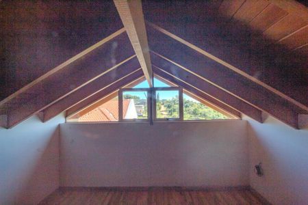 Casa à venda com 158m², 3 quartos e 2 vagasQuarto 3/sótão