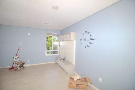 Sala de casa à venda com 3 quartos, 158m² em Campo Novo, Porto Alegre