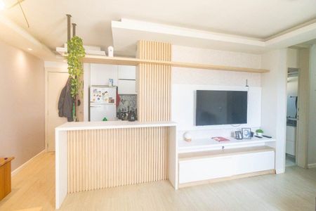 Sala  de apartamento para alugar com 3 quartos, 69m² em Humaitá, Porto Alegre