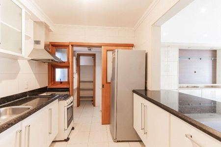 Cozinha  de apartamento para alugar com 3 quartos, 90m² em Petrópolis, Porto Alegre