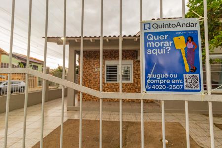 Casa à venda com 120m², 3 quartos e 2 vagasPlaca