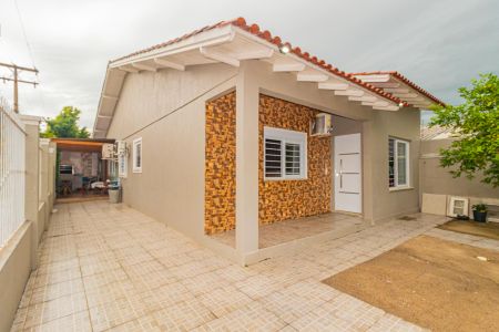 Casa à venda com 120m², 3 quartos e 2 vagasGaragem