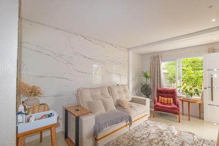 Casa à venda com 120m², 3 quartos e 2 vagasSala