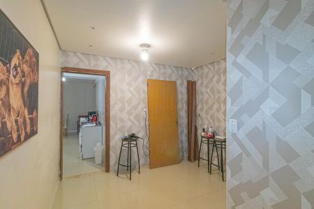 Casa à venda com 120m², 3 quartos e 2 vagasCorredor