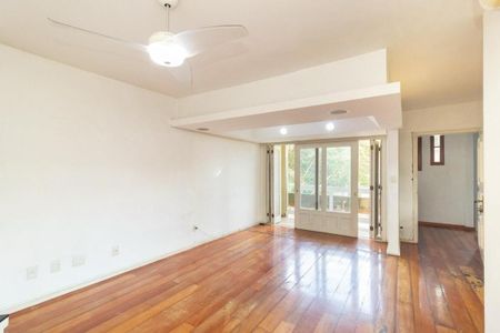 Sala  de apartamento para alugar com 3 quartos, 180m² em Petrópolis, Porto Alegre
