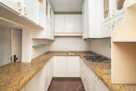 Cozinha de apartamento para alugar com 3 quartos, 180m² em Petrópolis, Porto Alegre