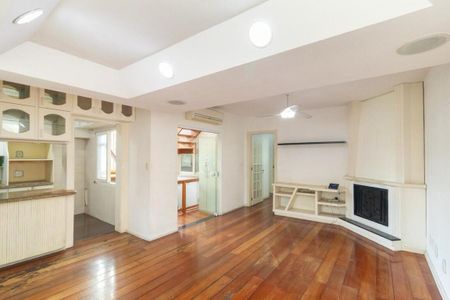 Sala  de apartamento para alugar com 3 quartos, 180m² em Petrópolis, Porto Alegre