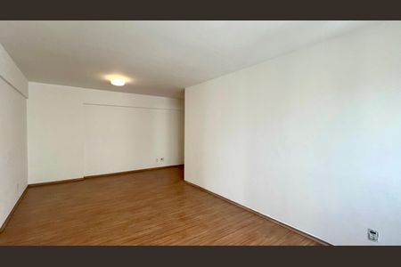 Apartamento para alugar com 91m², 2 quartos e 1 vaga Apartamento para alugar com 91m², 2 quartos e 1 vagaSala