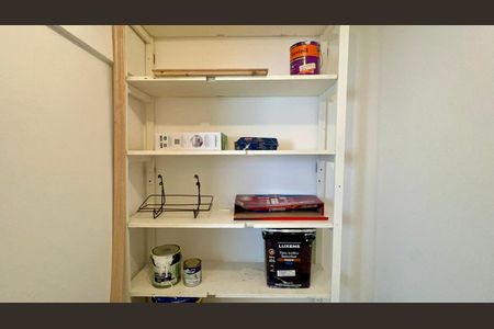 Apartamento para alugar com 91m², 2 quartos e 1 vaga Apartamento para alugar com 91m², 2 quartos e 1 vagaDespensa