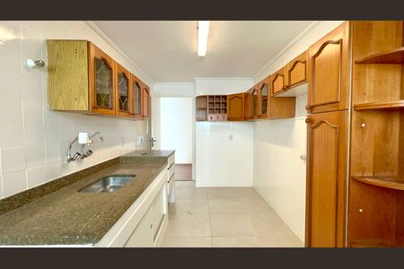 Apartamento para alugar com 91m², 2 quartos e 1 vaga Apartamento para alugar com 91m², 2 quartos e 1 vagaCozinha