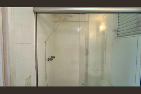 Apartamento para alugar com 91m², 2 quartos e 1 vaga Apartamento para alugar com 91m², 2 quartos e 1 vagaBanheiro da Suíte 2