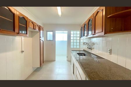 Apartamento para alugar com 91m², 2 quartos e 1 vaga Apartamento para alugar com 91m², 2 quartos e 1 vagaCozinha