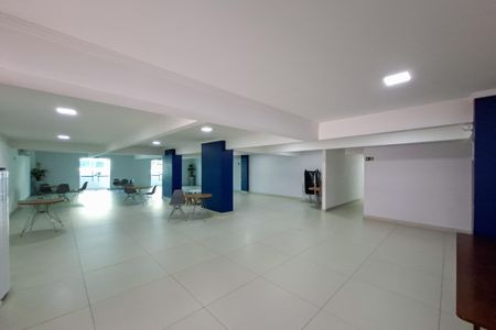 Apartamento para alugar com 100m², 2 quartos e 2 vagasÁrea comum - Salão de festas