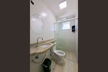 Apartamento para alugar com 100m², 2 quartos e 2 vagasBanheiro 