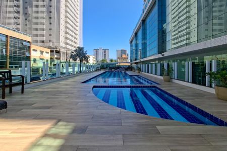 Apartamento para alugar com 100m², 2 quartos e 2 vagasÁrea comum - Piscina