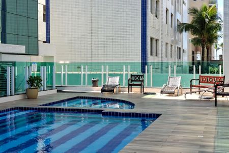 Apartamento para alugar com 100m², 2 quartos e 2 vagasÁrea comum - Piscina