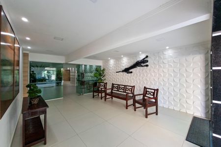 Apartamento para alugar com 100m², 2 quartos e 2 vagasHall de entrada