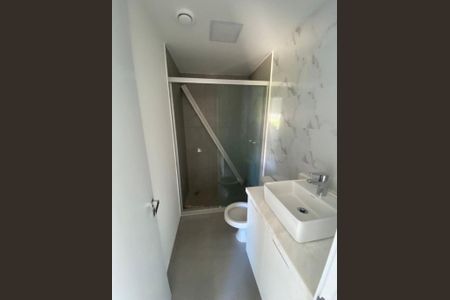 Banheiro 2 de apartamento para alugar com 2 quartos, 59m² em Jardim do Salso, Porto Alegre