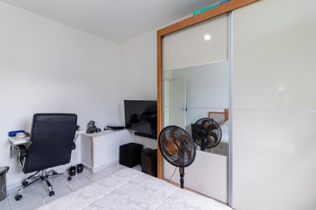 Casa à venda com 100m², 3 quartos e 2 vagas Casa à venda com 100m², 3 quartos e 2 vagasQuarto 3