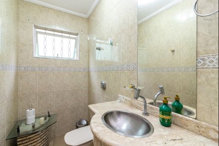 Casa à venda com 100m², 3 quartos e 2 vagas Casa à venda com 100m², 3 quartos e 2 vagasLavabo