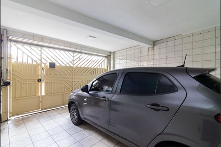Casa à venda com 100m², 3 quartos e 2 vagas Casa à venda com 100m², 3 quartos e 2 vagasGaragem