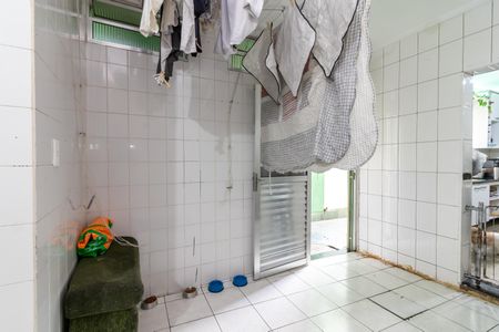 Casa à venda com 100m², 3 quartos e 2 vagas Casa à venda com 100m², 3 quartos e 2 vagasÁrea de Serviço