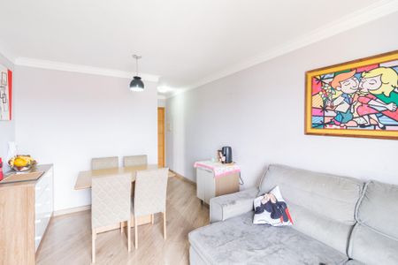 Sala de apartamento à venda com 3 quartos, 62m² em Km 18, Osasco